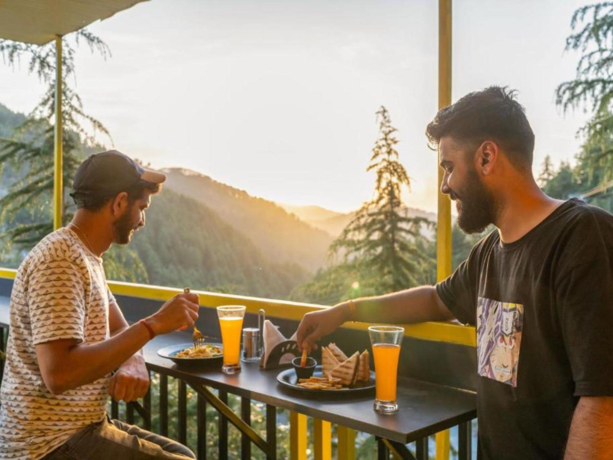 The Hosteller Khajjiar 외부 사진